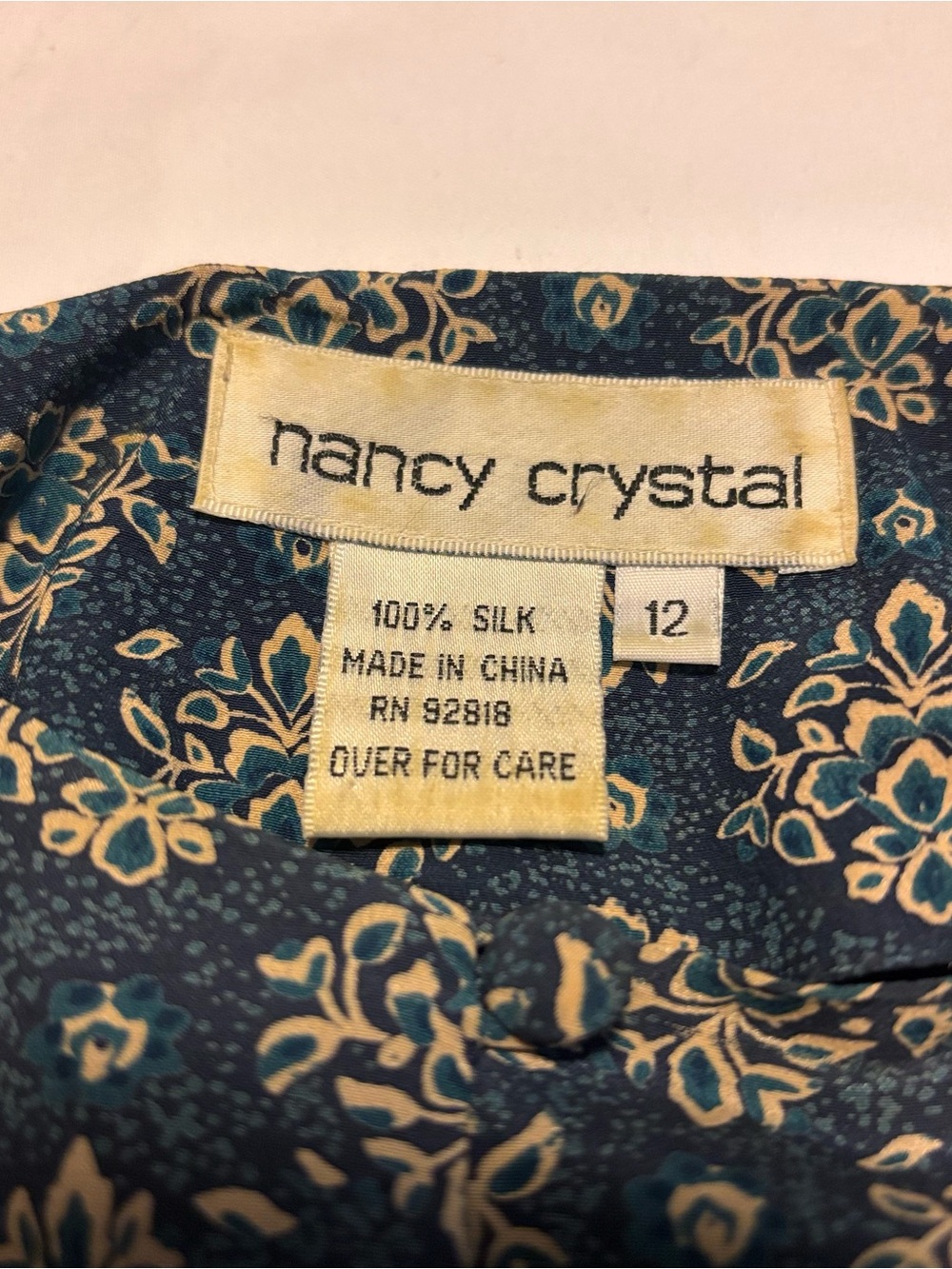 Vintage Nancy Crystal 100% Silk Geometric Button Down Blouse — SZ 12 - Picture 2 of 9